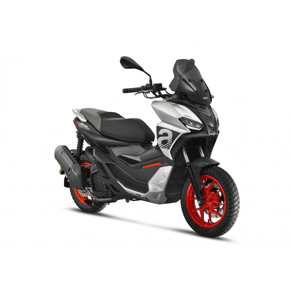 Aprilia_SR_GT_200_argento_3-4AntDX-1000x1000w Скутер Aprilia SR GT 125 ABS 2026 – 15 к.с., Інжектор, Євро 5+ - Зображення 1